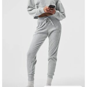 Alo Yoga Muse Sweatpant